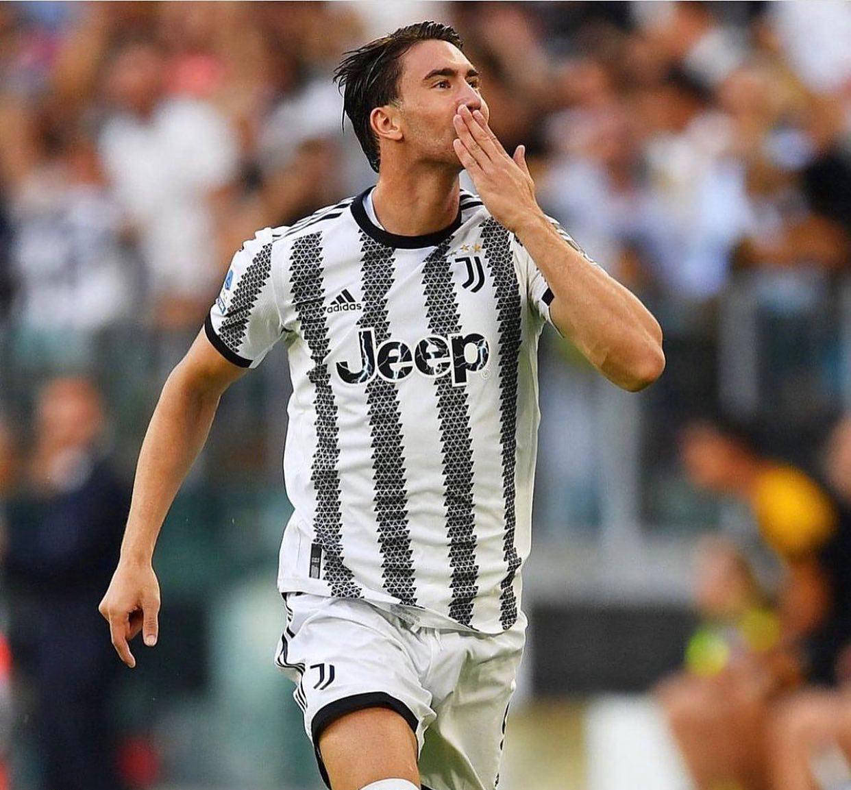 巴萨与AC米兰争夺弗拉霍维奇，意甲金靴前往沙特淘金，年薪高达两千万欧元